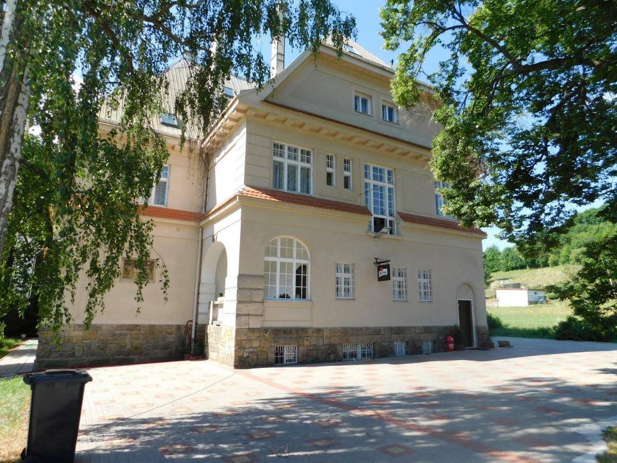 Vila Arnau Hostinne  Exterior photo